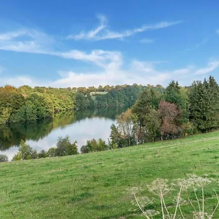 Peaceful Escape, Malmedy, Cleaning Included Apartamento