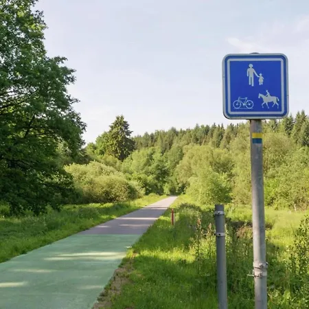 Peaceful Escape, Malmedy, Cleaning Included 아파트